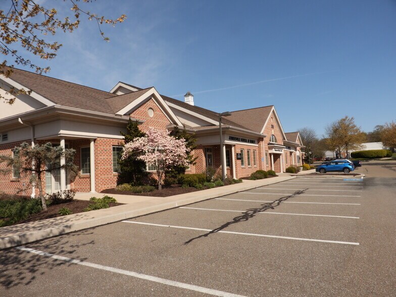 200 Old Forge Ln, Kennett Square, PA for sale - Building Photo - Image 1 of 1