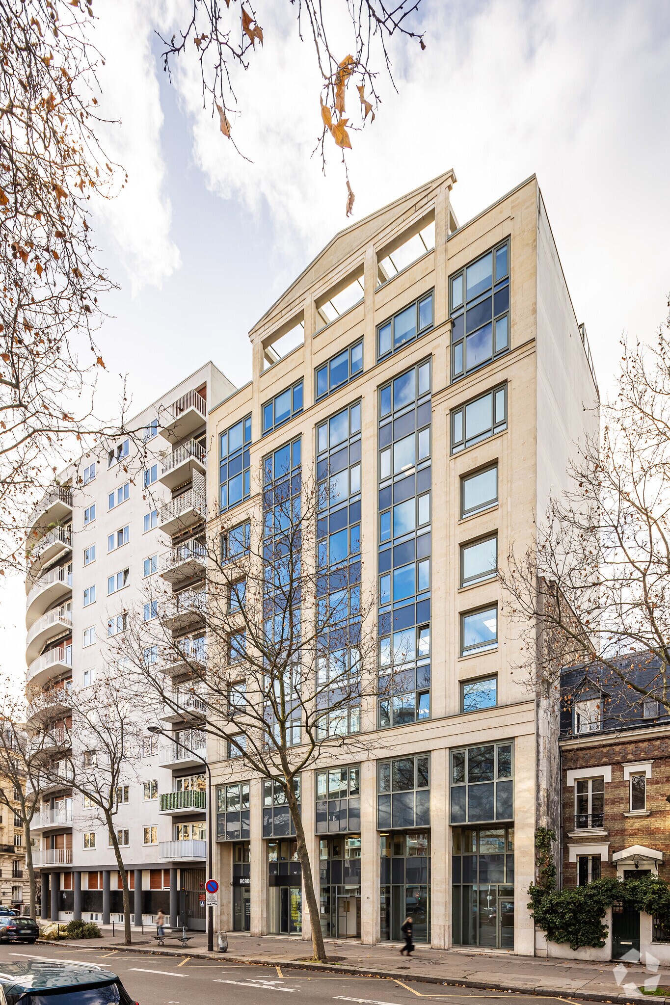 Office in Paris to rent Primary Photo- Image 1 of 20