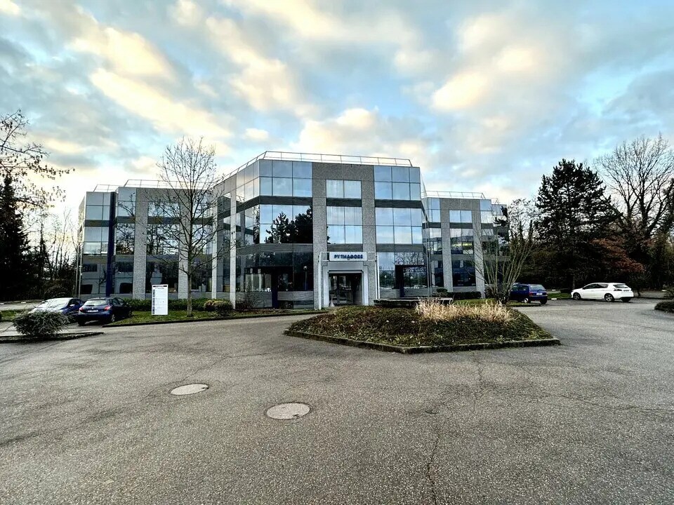 Location Bureaux 330 m² à 1 908 m² - Photo 1