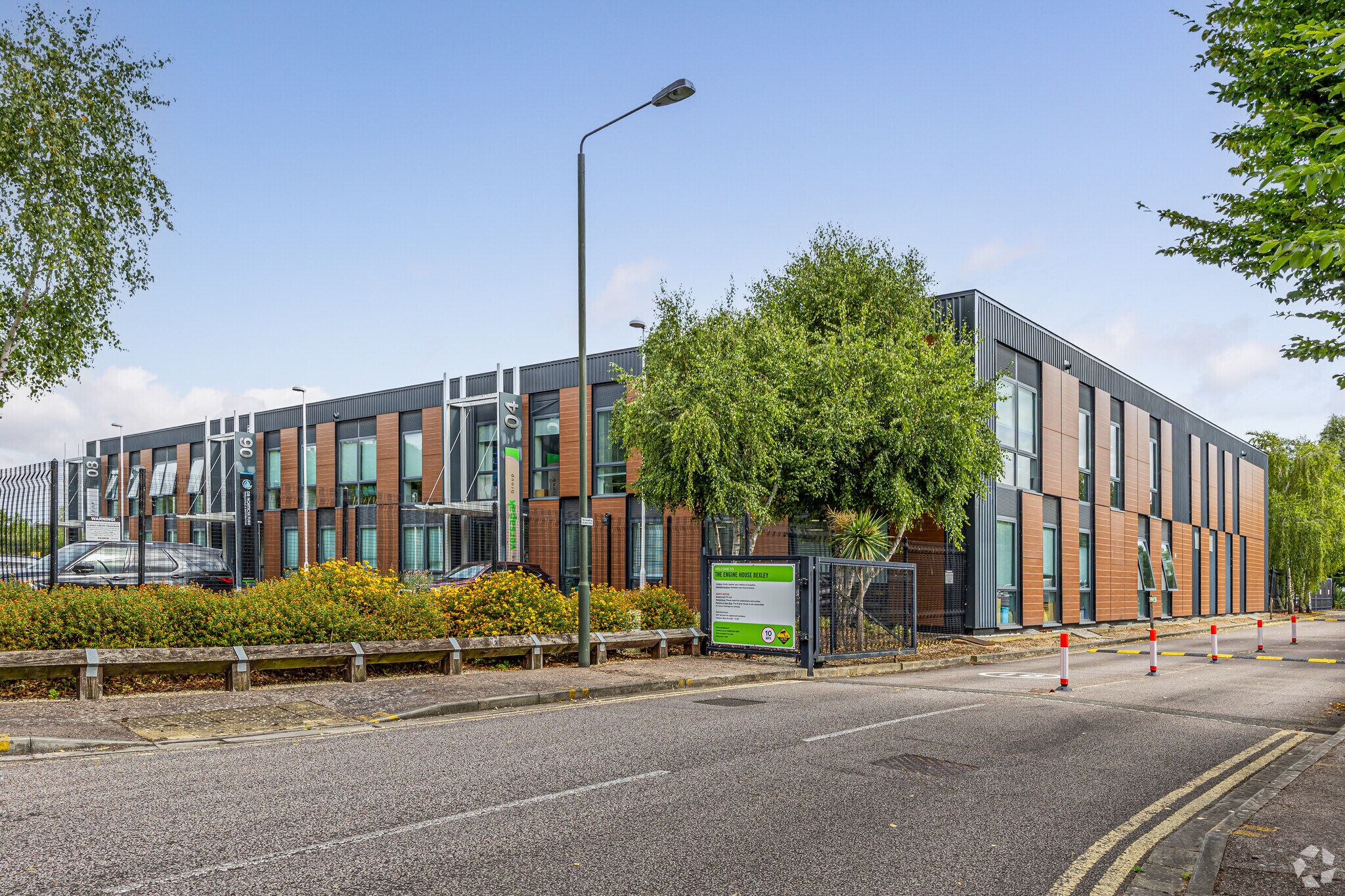 4-8 Veridion Way, Erith to rent Primary Photo- Image 1 of 20