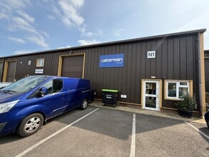 Unit N1 Lambs Farm Business Basingstoke Road Park, Reading to rent Building Photo- Image 1 of 2