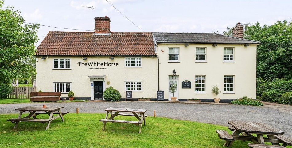 Stonecross Grn, Bury St Edmunds to rent - Primary Photo - Image 1 of 9