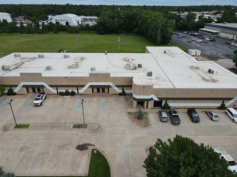 6107 NW 2nd St, Oklahoma City, OK for rent - Building Photo - Image 3 of 5