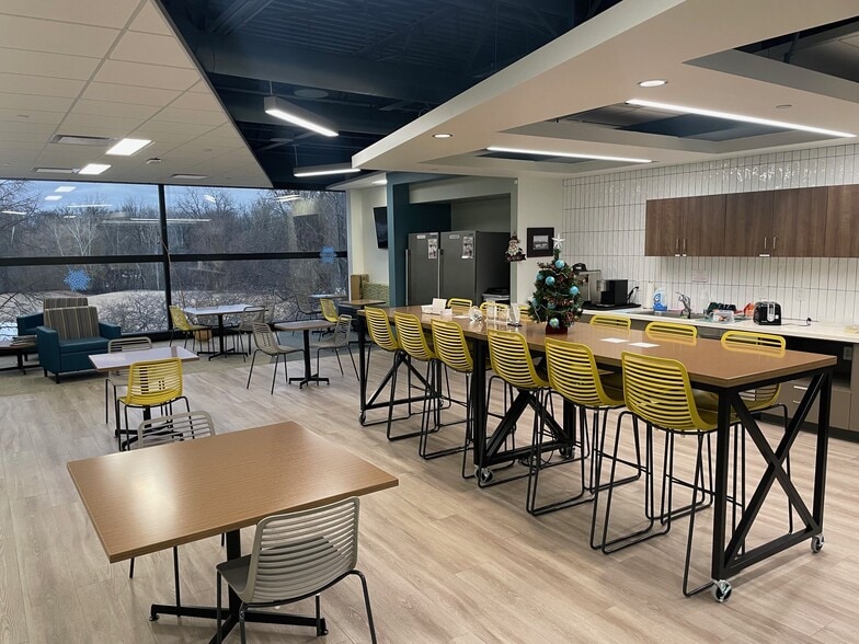 1 Qbe Way, Sun Prairie, WI to rent - Interior Photo - Image 3 of 5