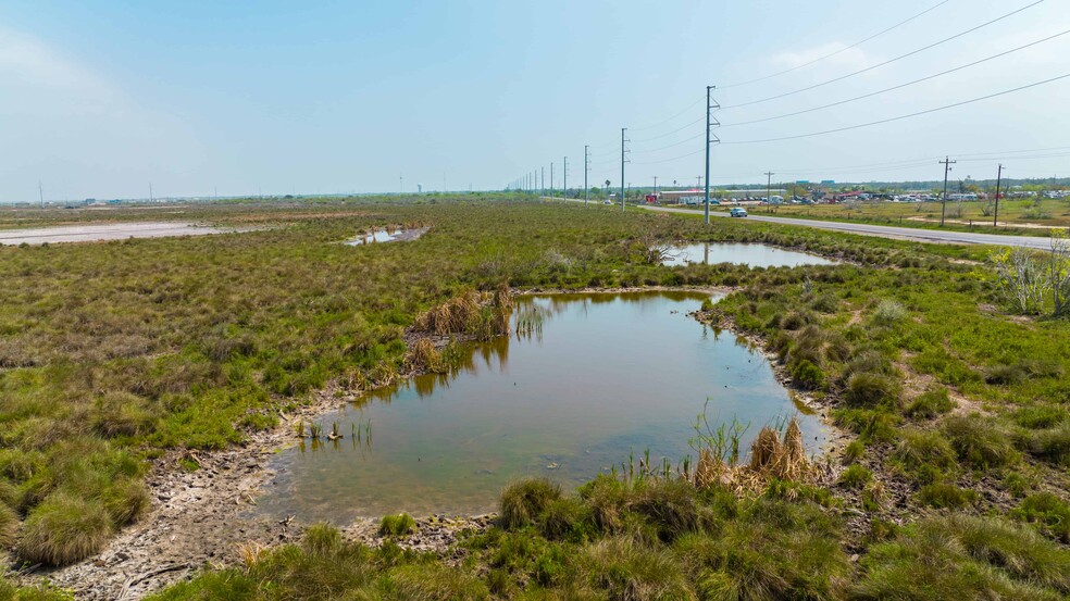 2710 Farm to Market 1069, Rockport, TX for sale - Primary Photo - Image 1 of 1