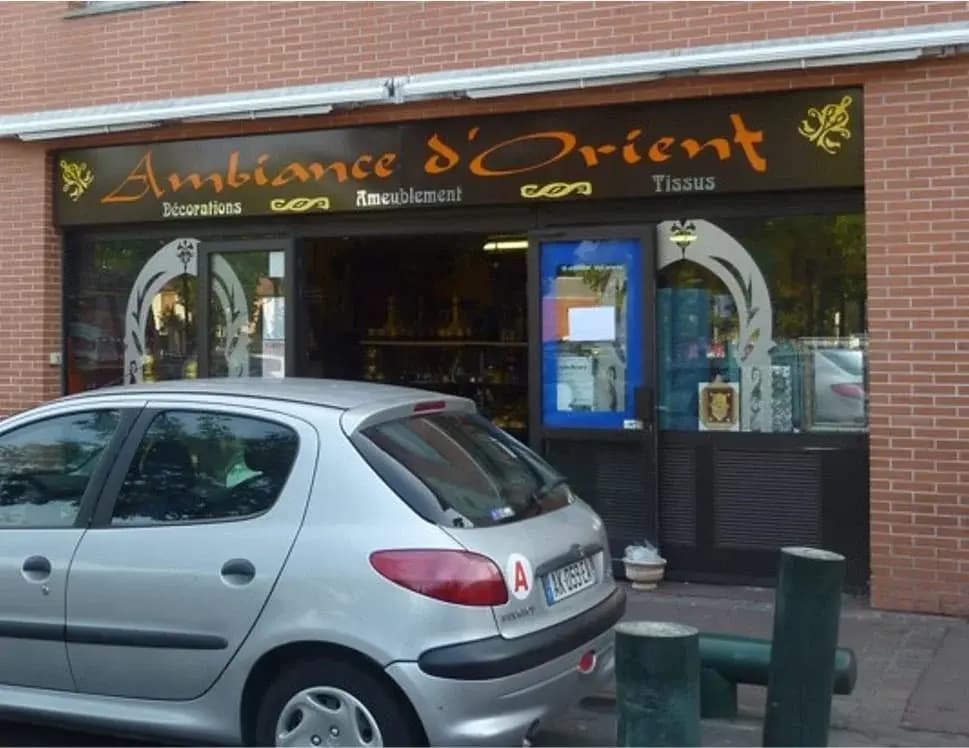 Location Commerce 65 m² - Photo 1