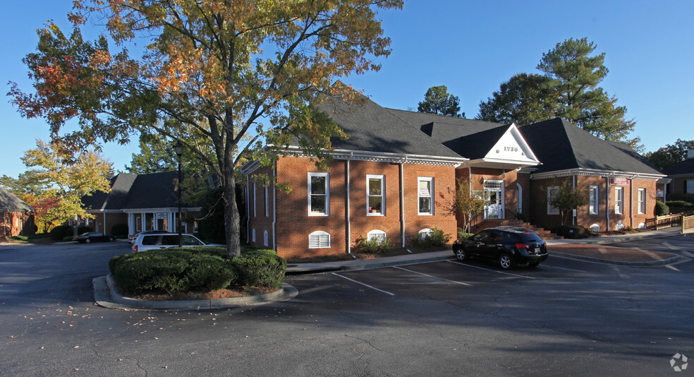 1730 Mount Vernon Rd, Dunwoody, GA for rent - Building Photo - Image 1 of 4