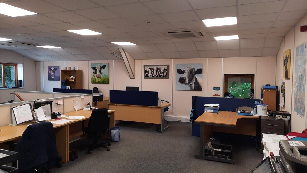 Monument Vw, Wellington to rent - Interior Photo - Image 2 of 6