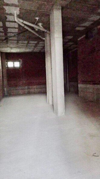 Retail in Córdoba to rent - Interior Photo - Image 3 of 3