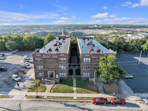 MICHIGAN STREET PROPERTIES portfolio of 3 properties for sale on LoopNet.co.uk Building Photo- Image 1 of 8