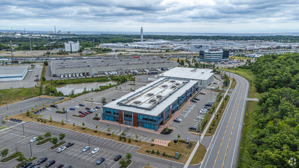 1415 Joshuas Creek Dr, Oakville, ON for rent - Aerial - Image 2 of 5