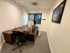 1390 Uxbridge Rd, Uxbridge to rent Interior Photo- Image 1 of 1