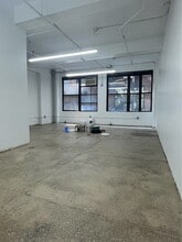 252 W 38th St, New York, NY to rent Interior Photo- Image 1 of 7