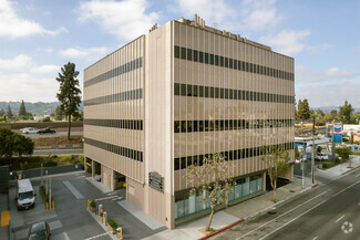 More details for 12840 Riverside Dr, Valley Village, CA - Office, Medical for Rent