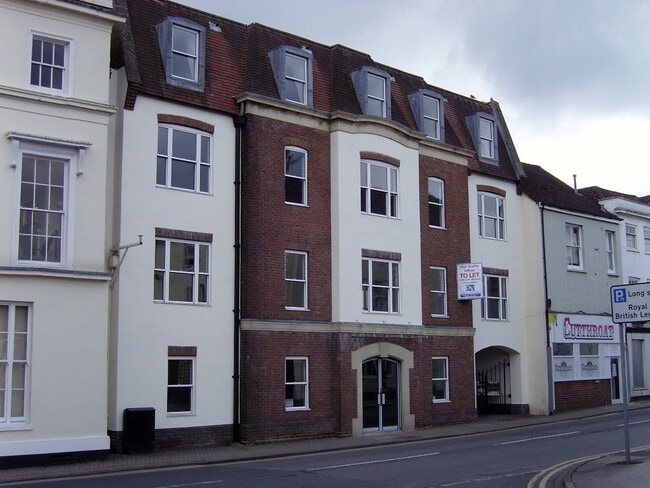 More details for 13-19 London Rd, Newbury - Office to Rent
