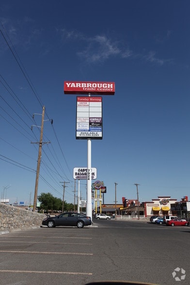 7924-7934 W Gateway Blvd, El Paso, TX to rent - Building Photo - Image 3 of 14