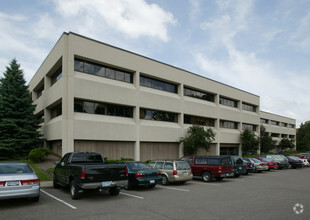 2277 W Highway 36, Roseville, MN for sale Building Photo- Image 1 of 1