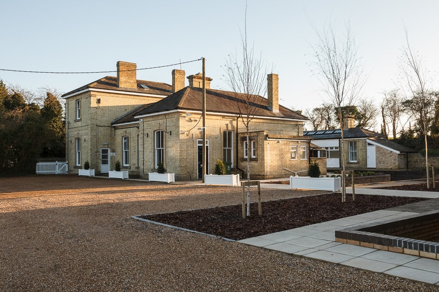 Station Rd, Linton to rent - Building Photo - Image 2 of 3