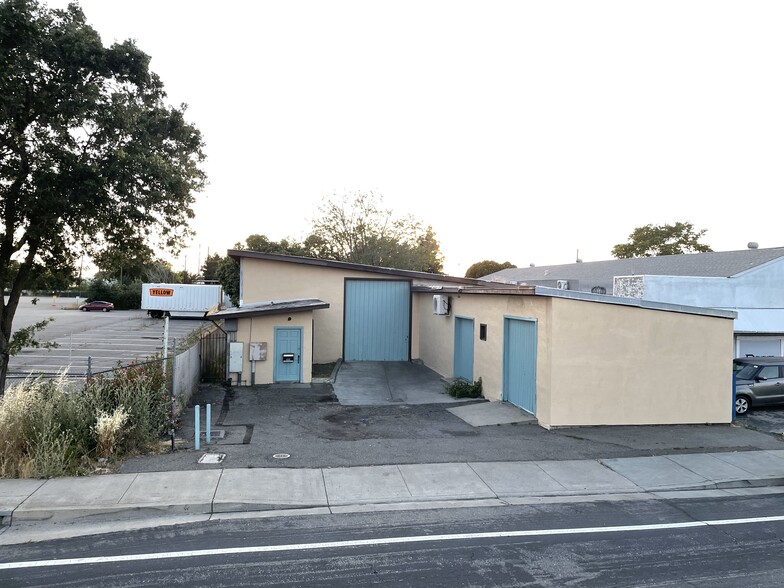 610 Harbor Blvd, West Sacramento, CA for sale - Building Photo - Image 2 of 14