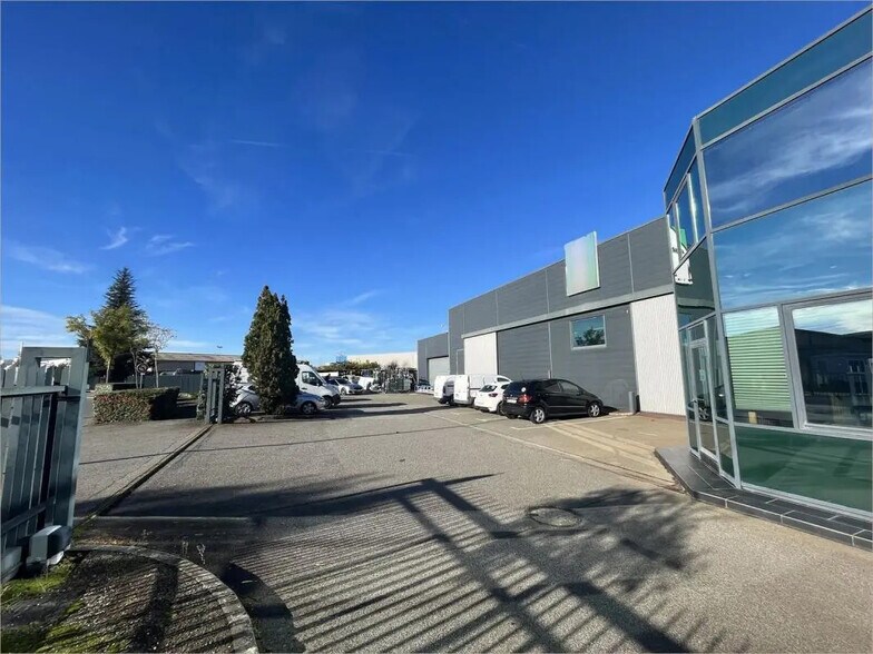 4 Boulevard De L'Industrie, Tournefeuille to rent - Building Photo - Image 2 of 9