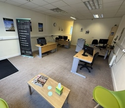 1-5 Hill St, Hinckley to rent Interior Photo- Image 2 of 3