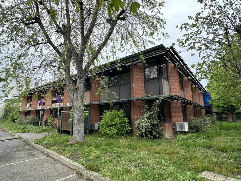 90 Rue Du Village D'Entreprises, Labège to rent - Building Photo - Image 1 of 11
