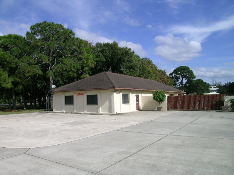 5030 N Courtenay Pky, Merritt Island, FL for sale - Primary Photo - Image 1 of 1