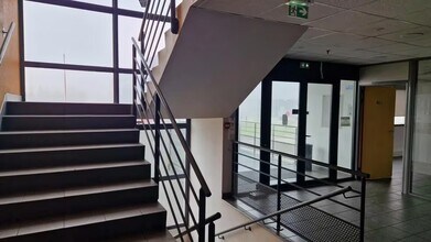 30 Rue Du Traité De Rome, Mions to rent Interior Photo- Image 2 of 9