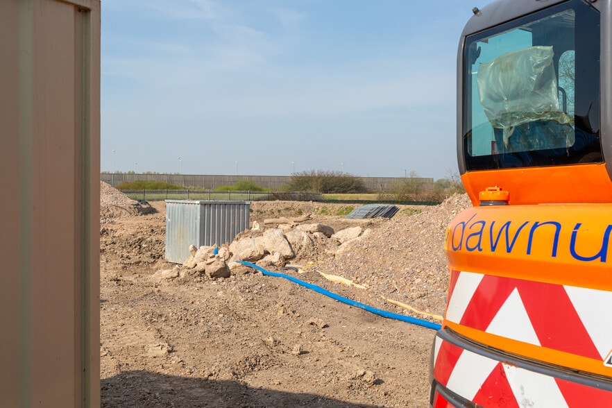 Westgate, Severn Beach to rent - Construction Photo - Image 2 of 3