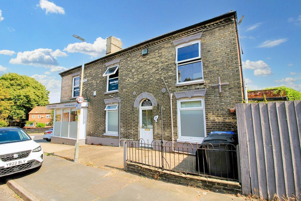 2 Bell Rd, Norwich to rent Building Photo- Image 1 of 4