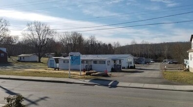 153 W Pennsylvania Ave, New Stanton, PA for sale Primary Photo- Image 1 of 10