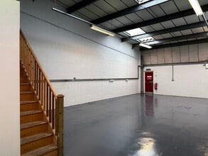 Mundells Ct, Welwyn Garden City to rent Interior Photo- Image 1 of 2