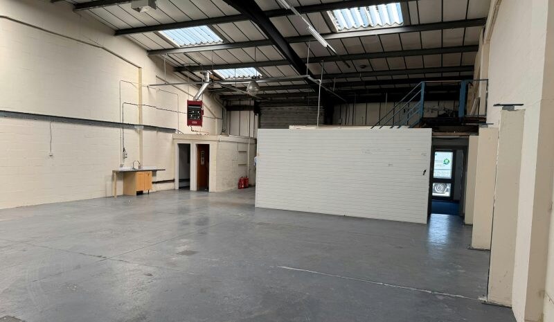 Tatton Ct, Warrington, CHS WA1 4RR - Unit 14 -  - Interior Photo - Image 1 of 2