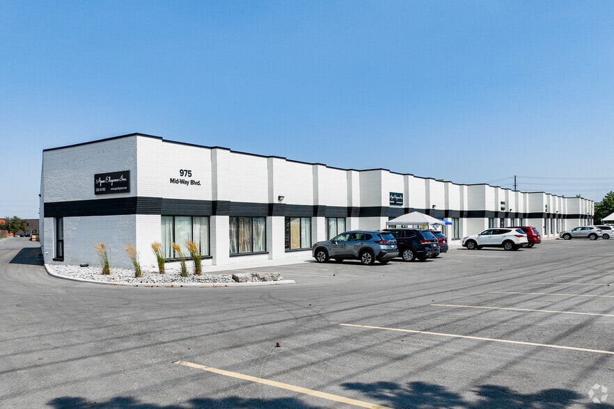 975 Mid-Way Blvd, Mississauga, ON for sale - Primary Photo - Image 1 of 1