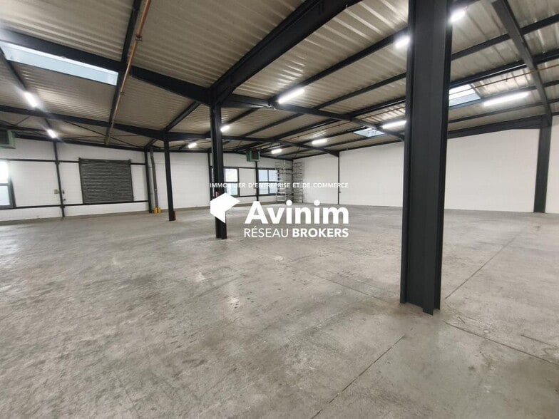 Light Industrial in Ivry-sur-Seine to rent - Building Photo - Image 3 of 20
