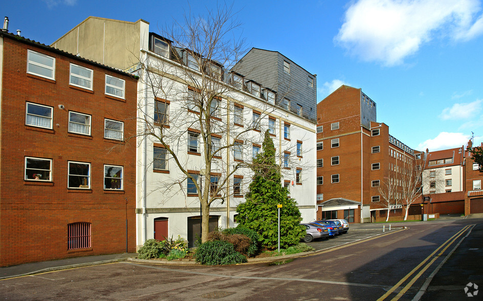 Wapping Rd, Bristol for rent - Building Photo - Image 2 of 8