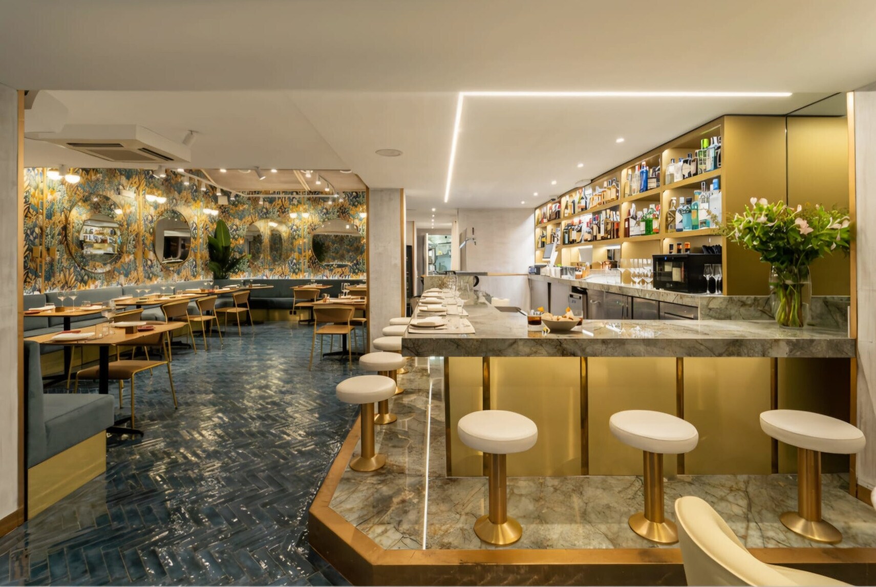 Retail in Madrid, Madrid to rent Primary Photo- Image 1 of 8