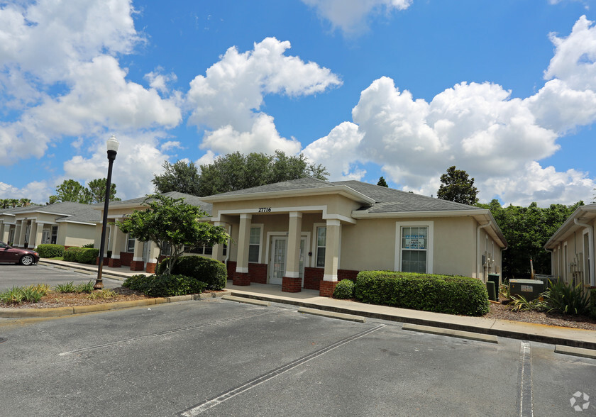 27716 Cashford Cir, Wesley Chapel, FL for sale - Primary Photo - Image 1 of 1