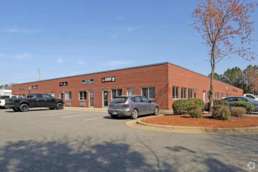 6104 Westgate Rd, Raleigh, NC for rent - Building Photo - Image 1 of 8