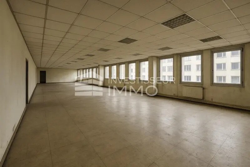Office in Paris for sale - Interior Photo - Image 2 of 3