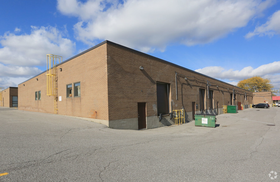 193 Denison St, Markham, ON for sale - Building Photo - Image 2 of 3