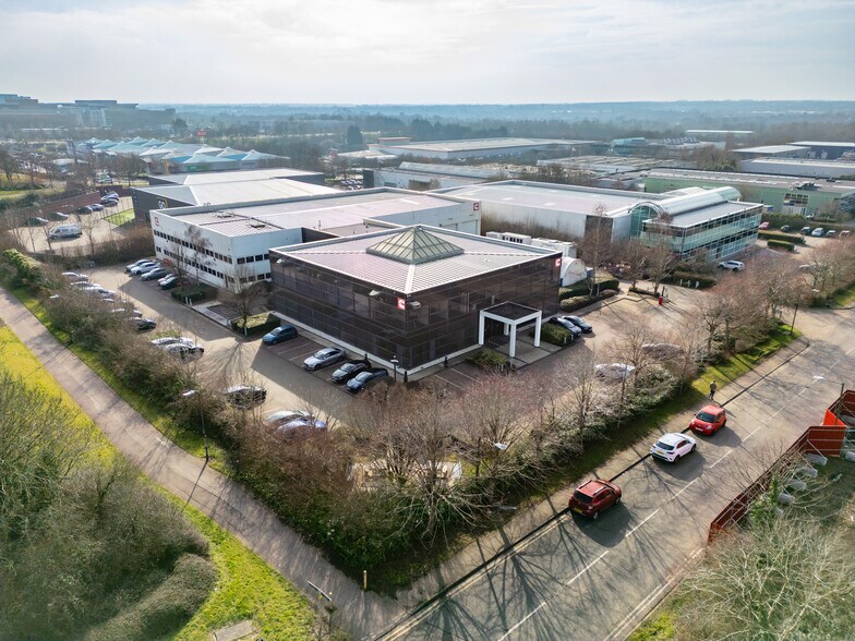3 Precedent Dr, Milton Keynes to rent - Building Photo - Image 1 of 10