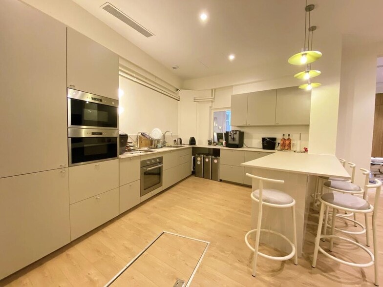 53 Rue De Paris, Boulogne-Billancourt for sale - Interior Photo - Image 3 of 14