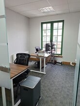 15 Southend Rd, Woodford Green to rent Interior Photo- Image 2 of 2