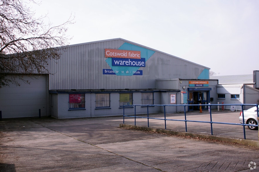 5 Tewkesbury Rd, Cheltenham to rent - Building Photo - Image 2 of 4