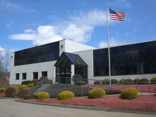 1-3 Corporate Dr, Danbury, CT for sale - Building Photo - Image 1 of 1