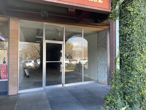 435-455 Healdsburg Ave, Healdsburg, CA for rent Building Photo- Image 1 of 3