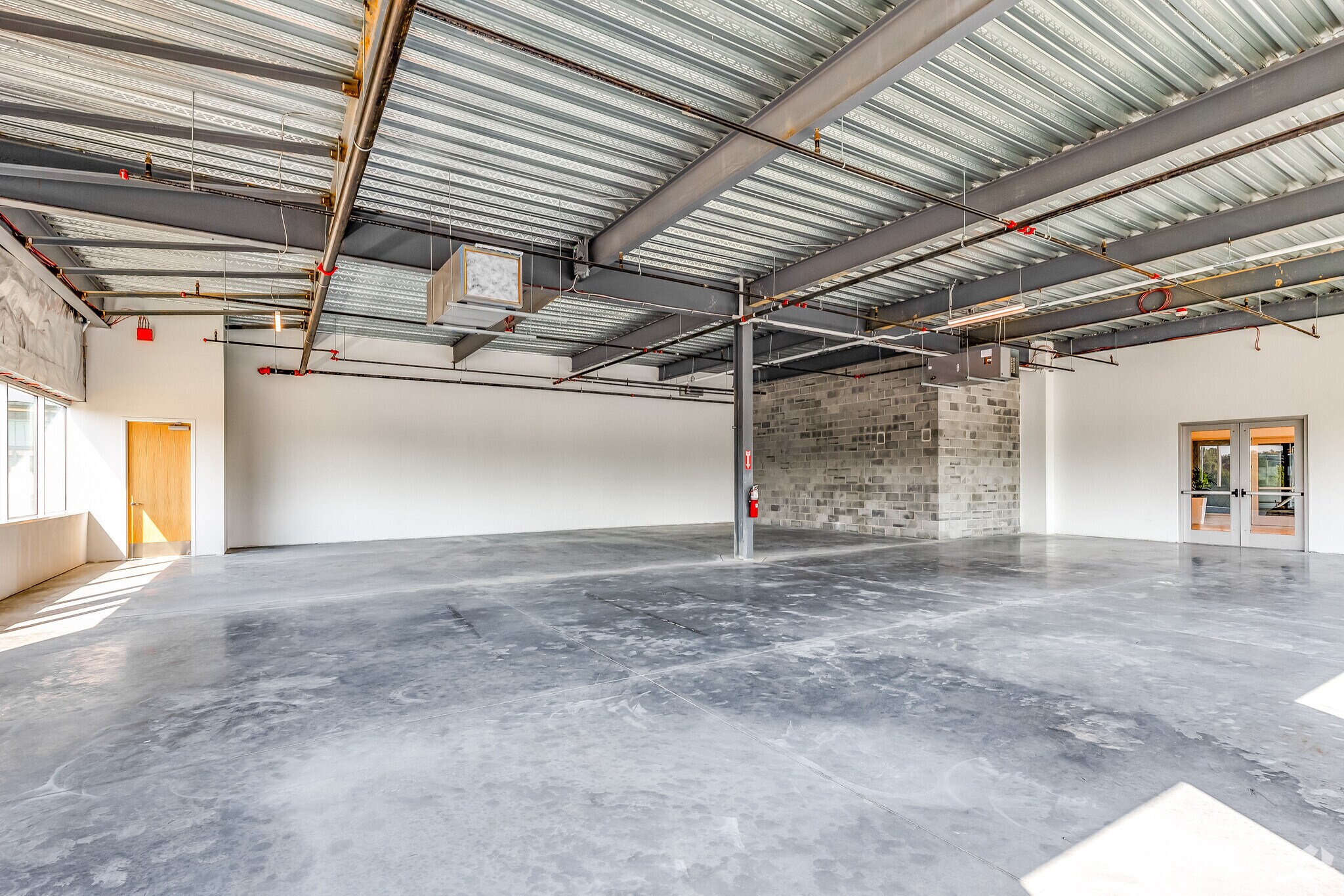 112 Thomas Johnson Dr, Frederick, MD to rent Interior Photo- Image 1 of 3