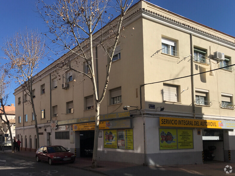 Calle Ramón Y Cajal, 27, Getafe, Madrid for rent - Primary Photo - Image 1 of 2