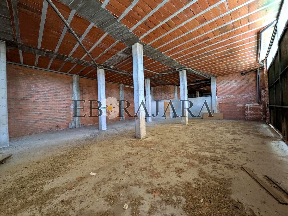 Talavera de la Reina, TOL 45600 - Unit Puerta A, Esc. 1 - - Interior Photo - Image 2 of 8